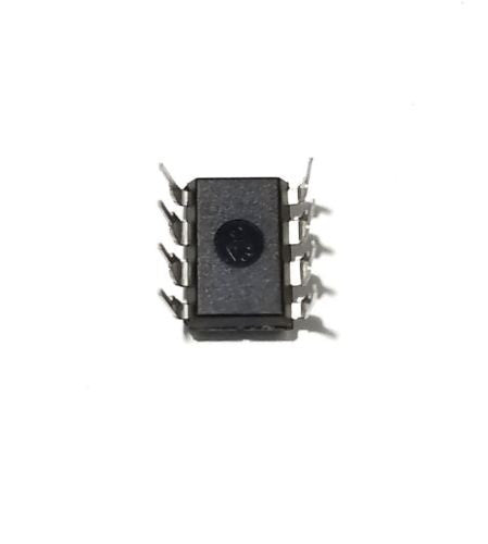 TLV271IP TLV271 550uA/Ch 3-MHz Rail-to-Rail Op Amp