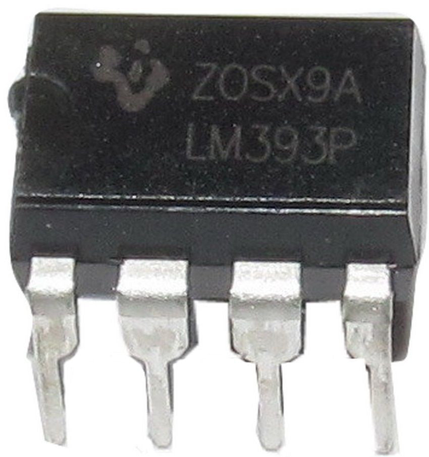 LM393P - Dual Differential Voltage Comparator IC with Sockets