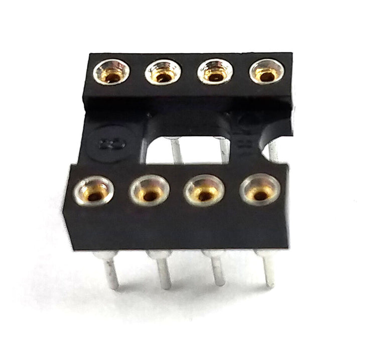 LM393AP Dual Differential Voltage Comparator IC with Sockets