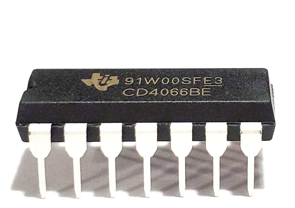 CD4066BE CD4066 4066 10-pA, 20-V, 1:1 (SPST), 4-Channel Analog Switch Breadboard-Friendly IC DIP-14