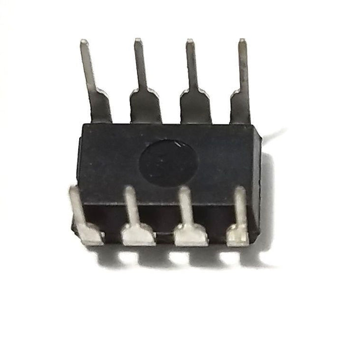 TL082CP TL082 + Socket - Dual JFET-Input Op Amp
